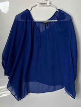 Load image into Gallery viewer, Express Womens Blue 3/4 Sleeve V-Neck Asymmetrical Hem Blouse Top Size XS
