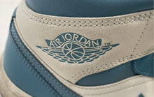 Load image into Gallery viewer, Authentic Nike Womens Air Jordan 1 Mid BQ6472 White Light Blue Sneaker Shoes 9

