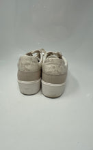 Load image into Gallery viewer, 27 Edit Naturalizer Womens Marisol White Pink Lace-Up Sneaker Shoes Size 8.5M
