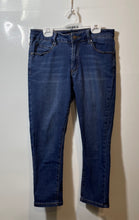 Load image into Gallery viewer, Tahari Womens Blue Stretch Denim Straight Leg Jeans Pants Size 6/28
