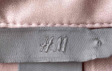 Load image into Gallery viewer, H&amp;M Womens Pink Long Sleeve V-Neck Button Front Blouse Top Size Large
