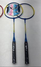 Load image into Gallery viewer, Pair Of 2 Pcs Wilson Serena Junior Racquets Shuttlecocks Net Poles Badminton Set
