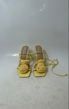 Load image into Gallery viewer, Steve Madden Womens Rosalita Yellow Open Toe Ankle Tie Strappy Sandals Size 9.5M
