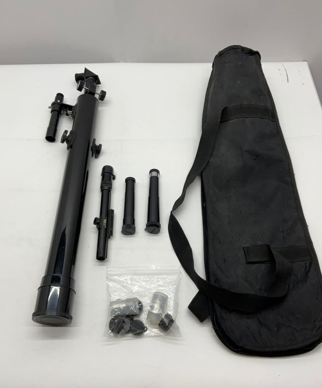 Tasco Black Refractor Portable Telescope With Case Bushnell 3x Finder