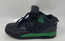 Load image into Gallery viewer, Authentic Nike Boys Air Jordan Spizike Low Black Green Sneaker Shoes Size 7Y

