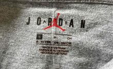 Load image into Gallery viewer, Jordan Boys Gray Graphic Print Short Sleeve Crew Neck Pullover T-Shirt Size S
