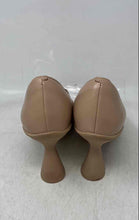 Load image into Gallery viewer, Cole Haan Womens Grand Ambition York Beige Leather Slip-On Pump Heels Size 8B

