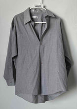 Load image into Gallery viewer, Pierre Cardin Mens Gray Long Sleeve Collared Dress Shirt Size L 16/16.5 32/33

