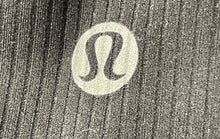 Load image into Gallery viewer, Lululemon Womens Black Elastic Waist Activewear Pull-On Athletic Shorts Size 4
