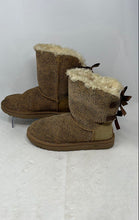 Load image into Gallery viewer, UGG Womens Bailey Bow Brown Black Animal Print Round Toe Snow Boots Size 8
