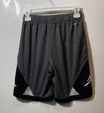 Load image into Gallery viewer, Jordan Boys Gray Flat Front Stretch Elastic Waist Pull On Athletic Shorts Size L
