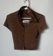 Load image into Gallery viewer, Divided By H&amp;M Womens Brown Spread Collar Short Sleeve Cropped Blouse Top Size S
