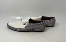 Load image into Gallery viewer, Giovanni Mens White Black Leather Slip-On Low Top Loafer Shoes Size 10

