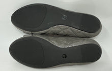 Load image into Gallery viewer, Authentic Tory Burch Womens Leila Gray Quilted Loafer Flats Size 8M Damaged
