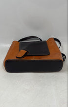 Load image into Gallery viewer, Vera Pelle Womens Orange Brown Leather Adjustable Strap Crossbody Handbag
