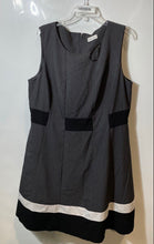 Load image into Gallery viewer, Calvin Klein Womens Gray Sleeveless Back-Zip Fit &amp; Flare Dress Size 18
