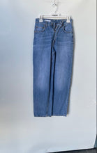 Load image into Gallery viewer, Zara Womens Blue Medium Wash Pockets Denim Straight Leg Jeans Size 0
