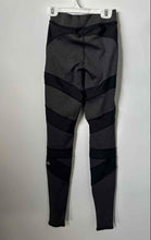 Load image into Gallery viewer, Alo Womens Black Gray High-Waisted Level Up Pull-On Ankle Leggings Size XXS

