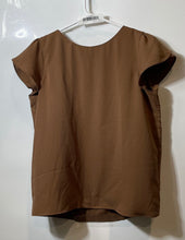 Load image into Gallery viewer, Lands' End Womens Brown Cap Sleeve Round Neck Keyhole Back Blouse Top Size 8
