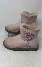 Load image into Gallery viewer, UGG Womens Light Purple Floral Round Toe Snow Boots Size 7
