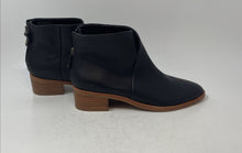 Load image into Gallery viewer, Soludos Womens Venetian Black Leather Back Zip Block Ankle Booties Size 8
