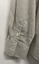 Load image into Gallery viewer, Zara Mens Gray Striped Regular Fit Long Sleeve Button-Up Shirt Size 17
