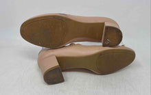 Load image into Gallery viewer, Kate Spade Womens Yasmin Nude Leather Bow Scalloped Block Pump Heels Size 5 1/2M
