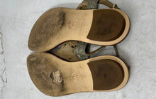 Load image into Gallery viewer, Michael Kors Womens Brown Gray Signature Print Flat Thong Sandals Size 9.5M
