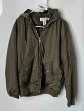 Load image into Gallery viewer, H&amp;M Mens Olive Green Long Sleeve Full-Zip Hooded Bomber Jacket Size Large
