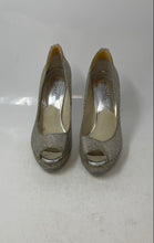 Load image into Gallery viewer, Michael Kors Womens York Silver Glitter Peep Toe High Pump Heels Size 6.5M
