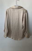 Load image into Gallery viewer, Zara Womens Cream Long Sleeve Regular Fit Button-Up Shirt Size XS With Tag
