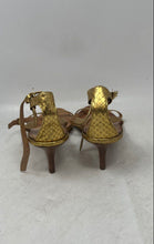 Load image into Gallery viewer, Vince Camuto Womens Hilarie Gold-Tone Kitten Heel Strappy Sandals Size 7.5M
