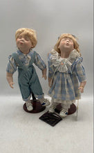 Load image into Gallery viewer, Vintage Geppeddo Kyle &amp; Katie Kissing Porcelain Dolls Set 2 Pcs With Tag

