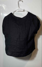 Load image into Gallery viewer, Banana Republic Womens Black Short Sleeve V-Neck Cropped Blouse Top Size XS
