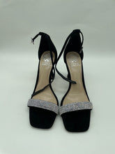 Load image into Gallery viewer, Vince Camuto Womens Black Silver Sandals Size 7 1/2
