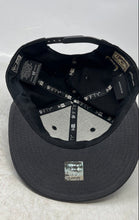 Load image into Gallery viewer, New Era Mens Black Wool Chicago Bulls NBA Snapback Cap Size M/L
