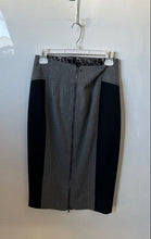 Load image into Gallery viewer, Express Womens Gray Black Colorblock Back Zip Straight &amp; Pencil Skirt Size 2
