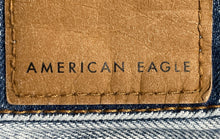 Load image into Gallery viewer, American Eagle Outfitters Womens Blue Light Wash Distressed Skinny Jeans Size 0
