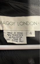 Load image into Gallery viewer, Maggy London Womens Black Short Sleeve Round Neck Back Zip Sheath Dress Size 4
