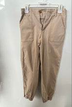 Load image into Gallery viewer, Banana Republic Womens Beige Patch Pockets Ankle Zip Authentic Chino Pants Sz 0
