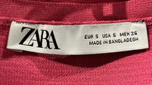 Load image into Gallery viewer, Zara Womens Pink Ribbed Sleeveless Round Neck Cropped Tank Top Size Small
