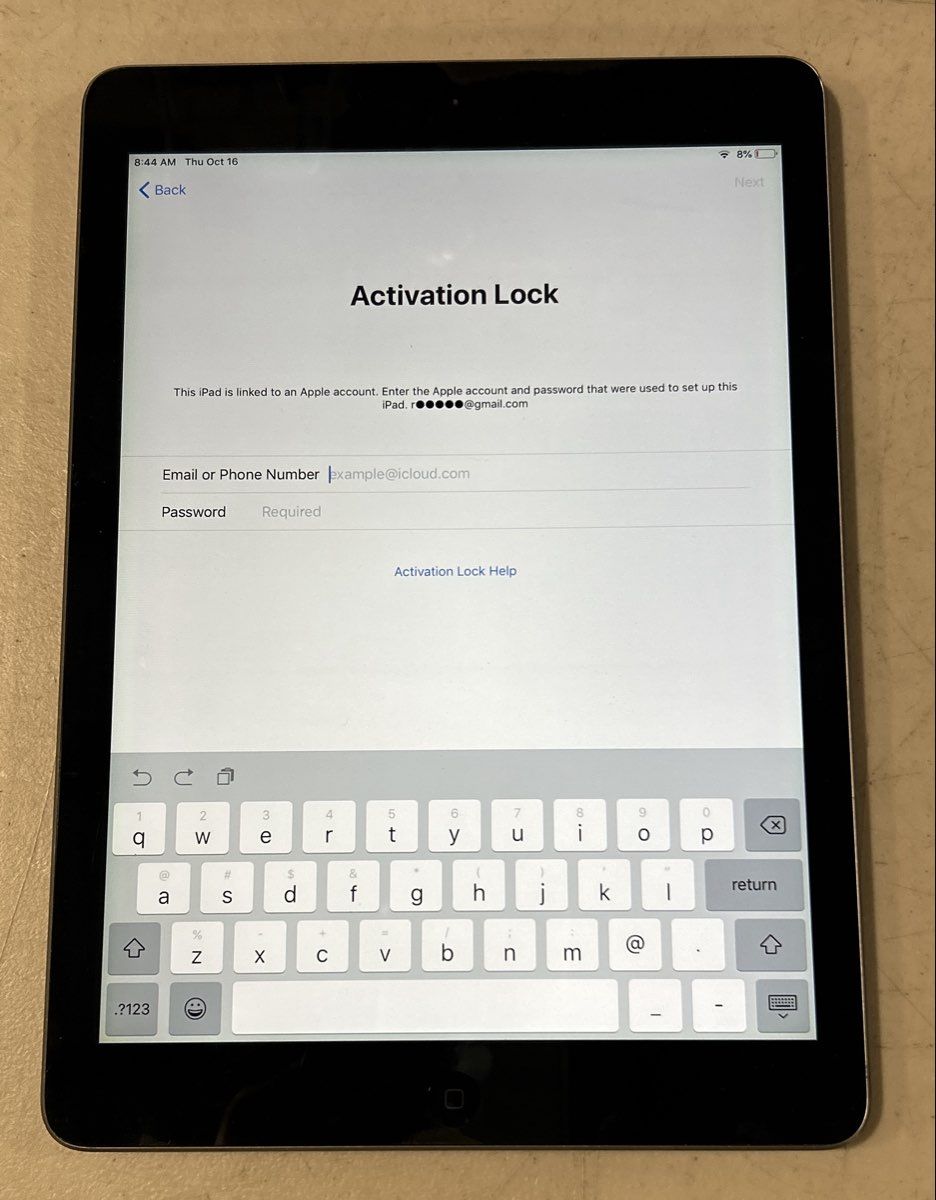 Apple iPad Air A1474 Gray 9.7 Inch Touch Screen IOS Tablet Powers On For Parts