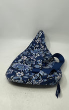 Load image into Gallery viewer, Vera Bradley Womens Tropics Tapestry Blue Floral Zipper Sling Backpack
