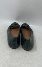 Load image into Gallery viewer, Brooks Brothers Womens Green Leather Pointed Toe Slip-On Ballet Shoes Size 10
