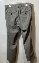 Load image into Gallery viewer, H&amp;M Mens Gray Plaid Flat Front Pockets Straight Leg Slim Fit Dress Pants Size 32
