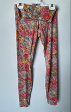 Load image into Gallery viewer, Lululemon Womens Multicolor Floral Activewear High-Rise Align Ankle Pants Size 2
