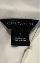 Load image into Gallery viewer, Ann Taylor Womens Beige Short Sleeve Pullover Blouse Top Size Small
