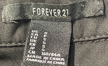 Load image into Gallery viewer, Forever 21 Womens Black Sleeveless Collared Button Front Blouse Top Size Small
