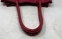 Load image into Gallery viewer, Womens Red Crocodile Print Shoulder Double Handle Tote Bag

