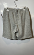 Load image into Gallery viewer, Gap Mens Gray Elastic Waist Drawstring Bermuda Shorts Small With Tag
